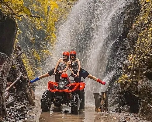 Semesta Holyday Tour & Travel Indonesia travel package